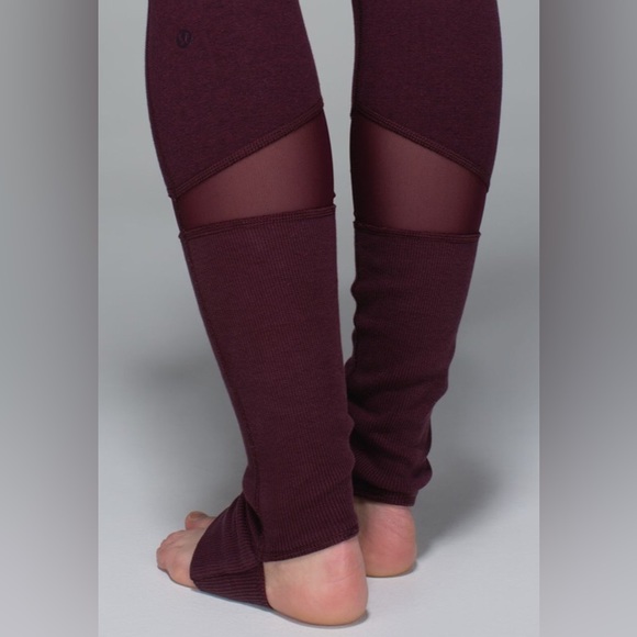 Lululemon Devi Yoga Pant
Heathered Bordeaux Drama / Black Cherry - Picture 5 of 14